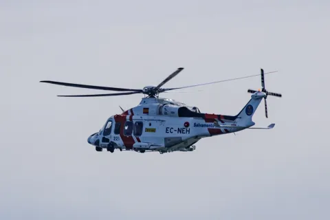 Imagen de la noticia: Salvamento Marítimo simula este sábado un rescate en la bahía de Melilla