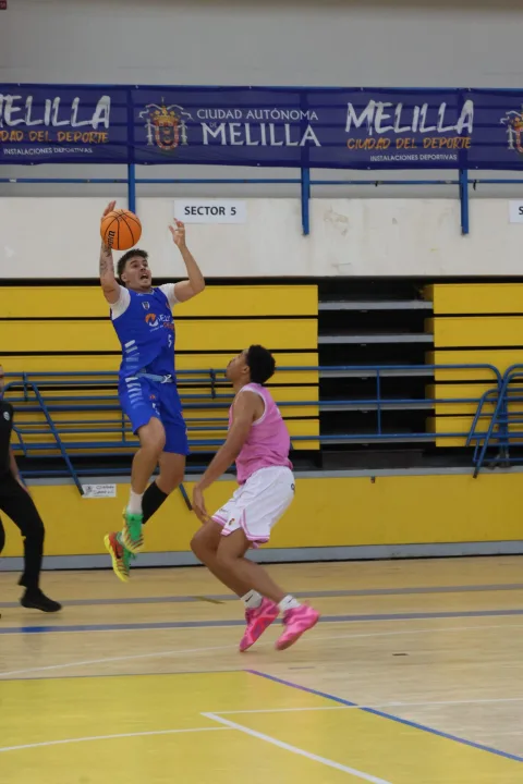 Imagen de la noticia: El Melilla Ciudad del Deporte gana en su estreno en casa al Clínica Ponferrada (82-69)