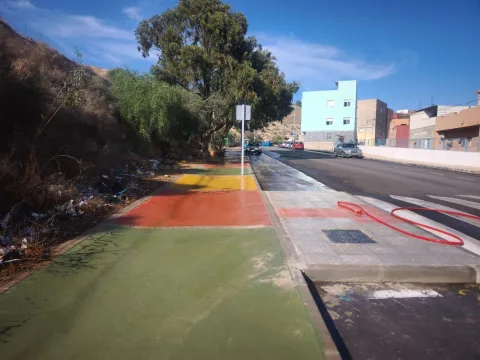 Imagen de la noticia: Medio Ambiente concluye una campaña de limpieza en cuatro zonas de Melilla