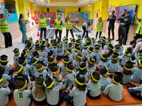 Imagen de la noticia: El colegio Enrique Soler pide aviso previo para recoger a los alumnos el día de la visita de los Reyes