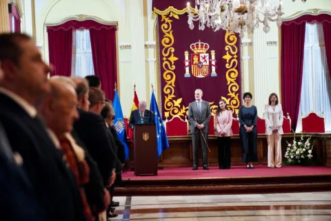 Imagen de la noticia: Imbroda entrega las Llaves de la Ciudad a los Reyes: «Melilla no es de España, es España»
