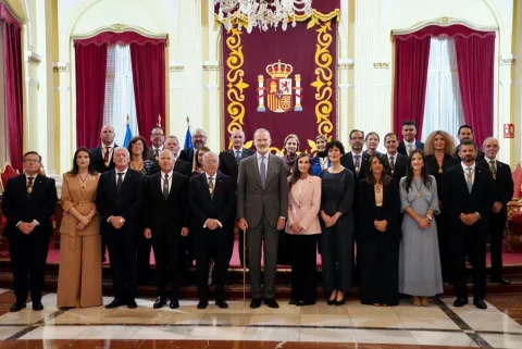 Imagen de la noticia: Imbroda entrega las Llaves de la Ciudad a los Reyes: «Melilla no es de España, es España»