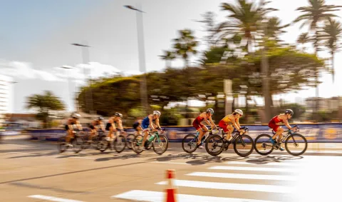 Imagen de la noticia: Seis triatletas españoles pelearán por las medallas este sábado en la Ensenada de los Galápagos