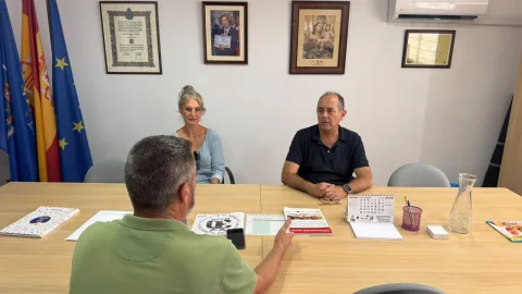 Imagen de la noticia: El Banco de Alimentos y el Colegio de Veterinarios estudian recuperar decomisos aptos para consumo