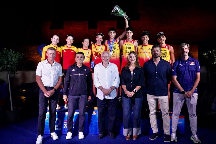 Imagen de la noticia: Melilla entrega los premios del Europeo de Triatlón Joven tras tres días de competición