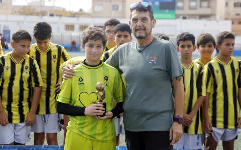 Imagen de la noticia: UD Melilla, Peña Real Madrid B y Atlético Melilla A ganan las primeras finales de la Copa Federación