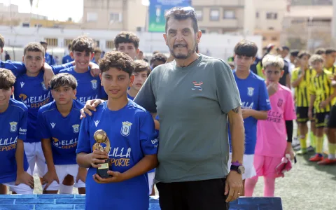 Imagen de la noticia: UD Melilla, Peña Real Madrid B y Atlético Melilla A ganan las primeras finales de la Copa Federación
