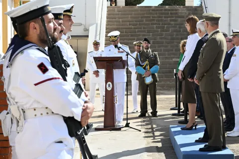 Imagen de la noticia: Melilla inaugura un monumento a los marinos de la Armada fallecidos desde 1497