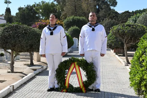 Imagen de la noticia: Melilla inaugura un monumento a los marinos de la Armada fallecidos desde 1497