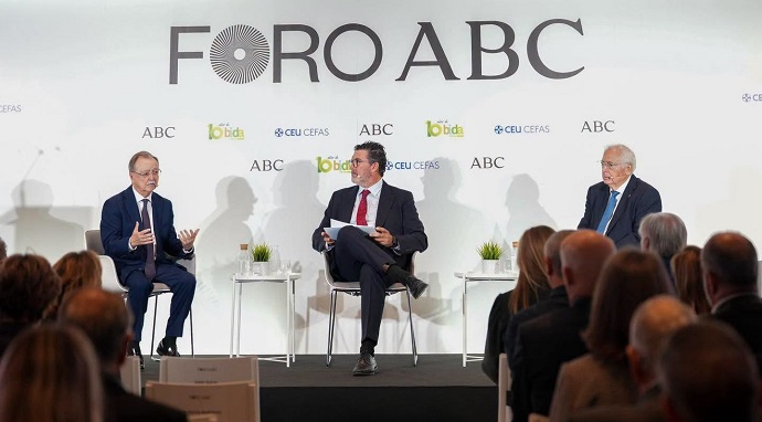 Imagen de la noticia: Imbroda reivindica en el Foro ABC la defensa de Melilla y España junto al presidente de Ceuta