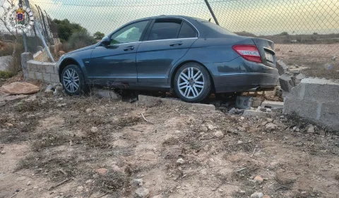 Imagen de la noticia: Dos conductores investigados por carrera y alcoholemia en Rostrogordo