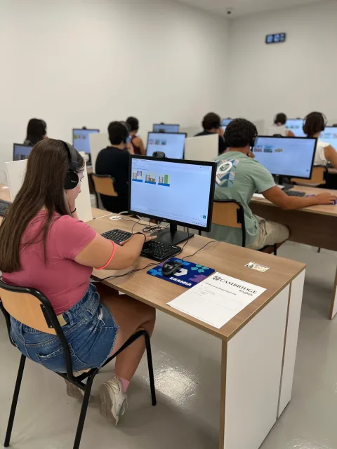 Imagen de la noticia: EXAMIA anuncia exámenes de Cambridge en Melilla para el Erasmus