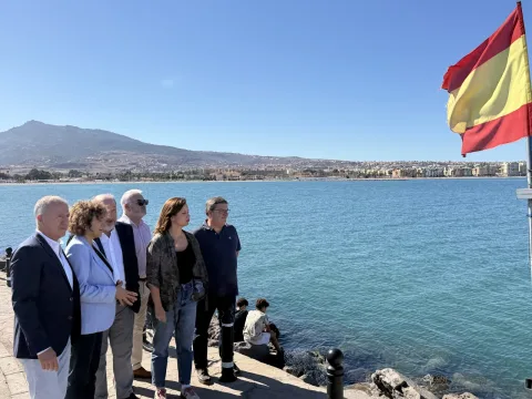 Imagen de la noticia: Montserrat visita Melilla y critica la política migratoria del Gobierno