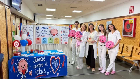 Imagen de la noticia: Sanidad informa en cuatro centros de salud sobre la prevención del ictus